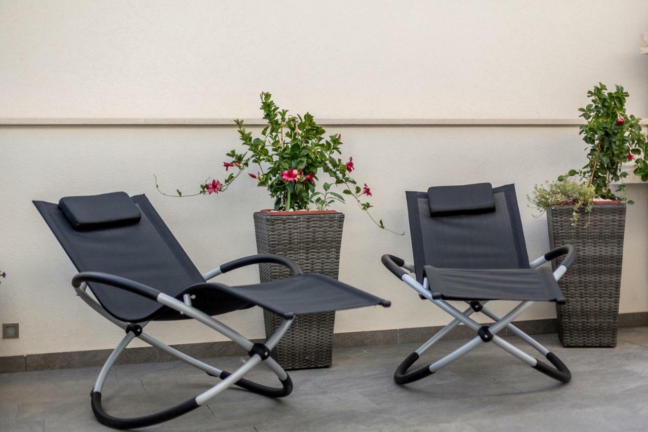 Sea Pearl Luxury Apartment ポドストラナ エクステリア 写真