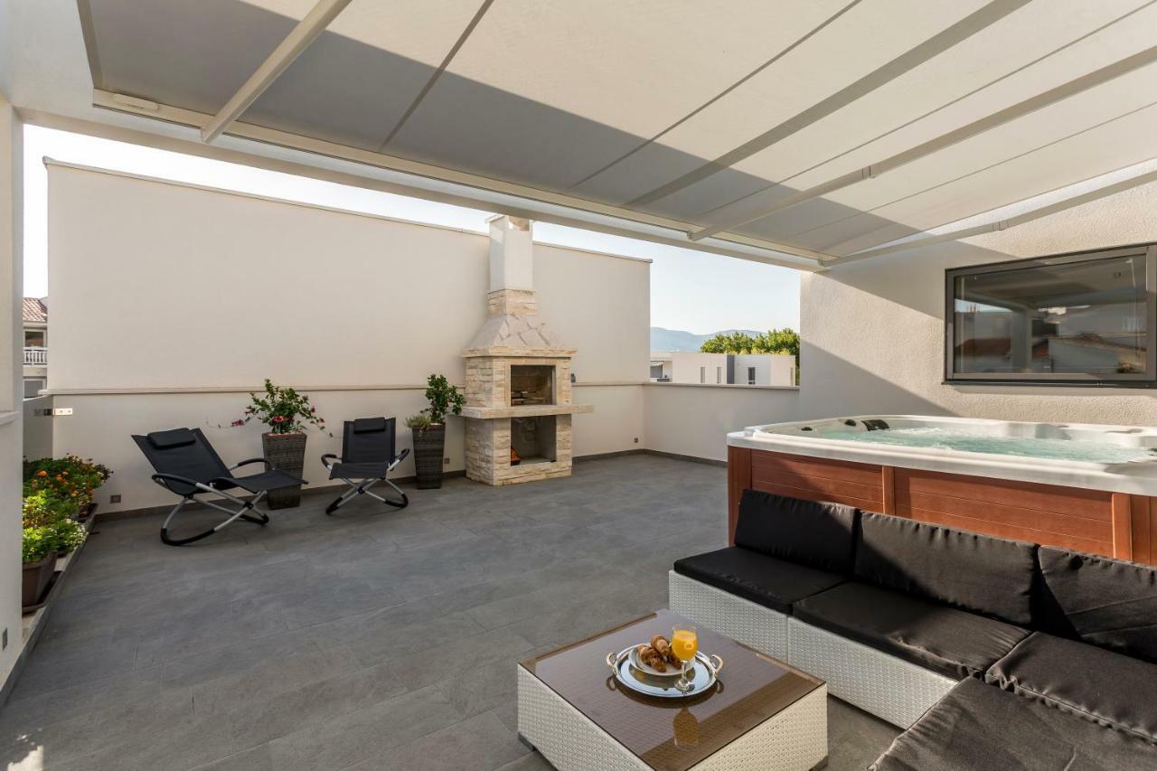 Sea Pearl Luxury Apartment ポドストラナ エクステリア 写真