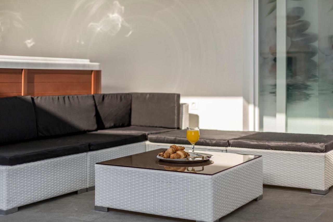 Sea Pearl Luxury Apartment ポドストラナ エクステリア 写真