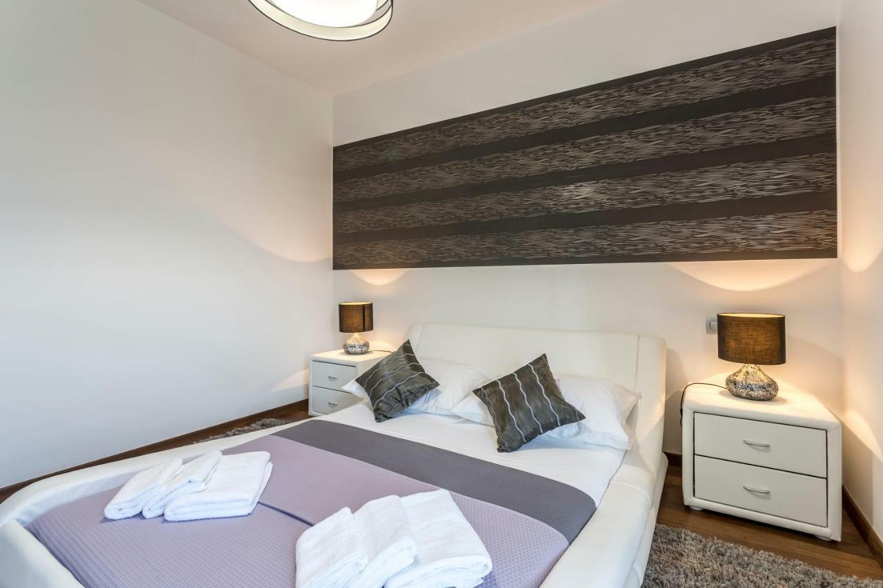 Sea Pearl Luxury Apartment ポドストラナ エクステリア 写真