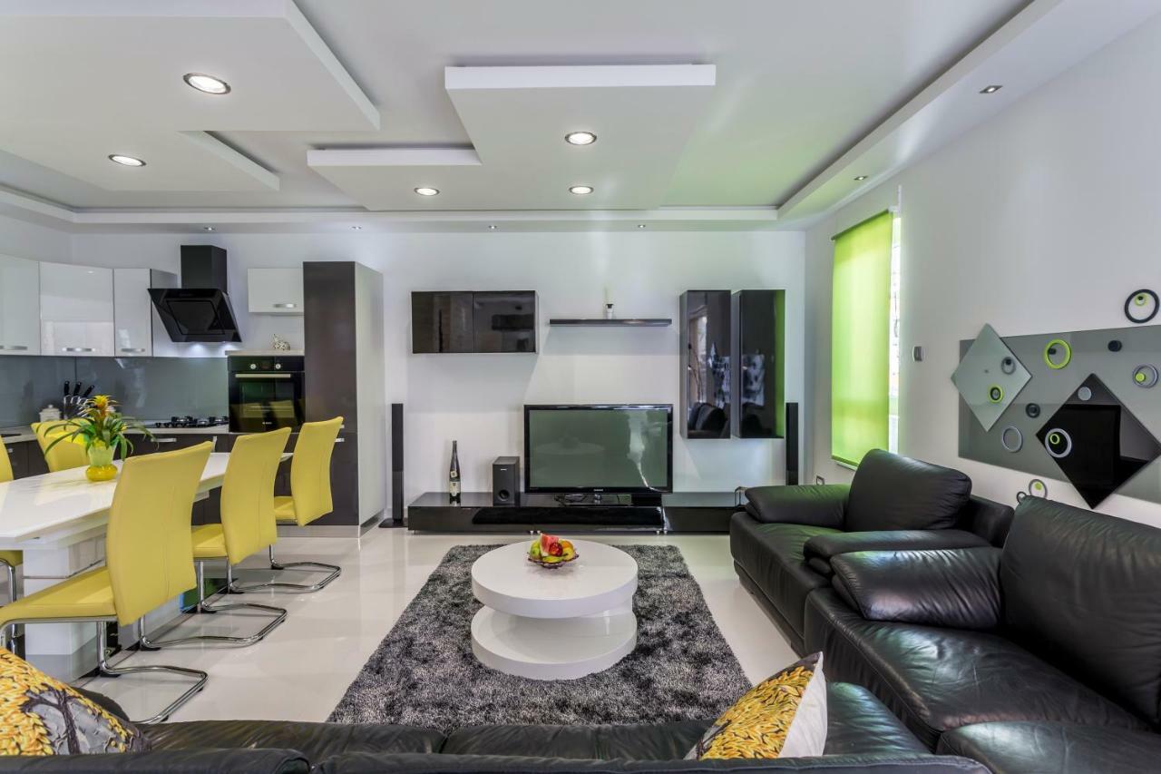 Sea Pearl Luxury Apartment ポドストラナ エクステリア 写真